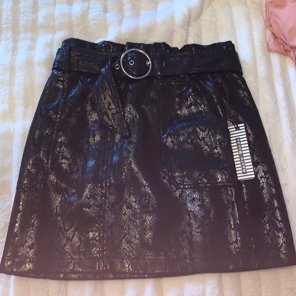 Lizard skin tight skirt size Large